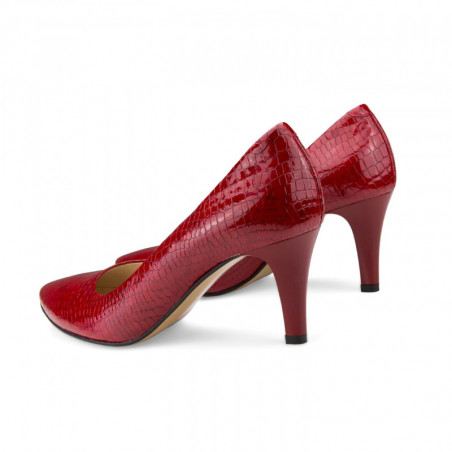 Nicolo Ferretti moteriški bateliai