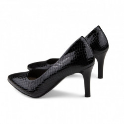 Nicolo Ferretti moteriški bateliai