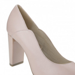 Caprice moteriški bateliai