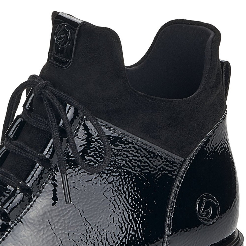 Remonte moteriški aulinukai