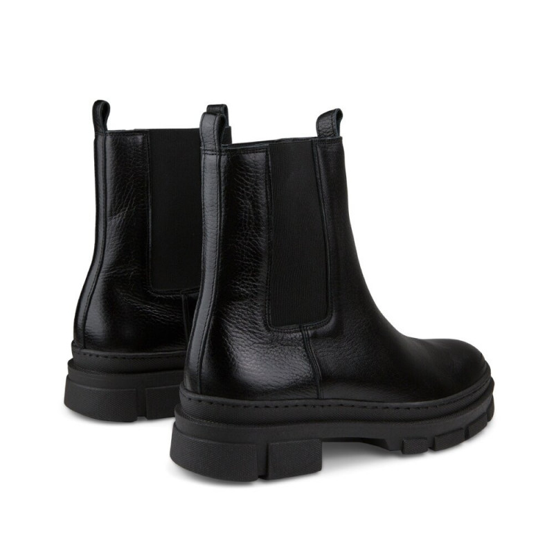 Nicolo Ferretti moteriški aulinukai