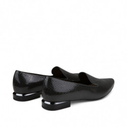 Nicolo Ferretti moteriški bateliai