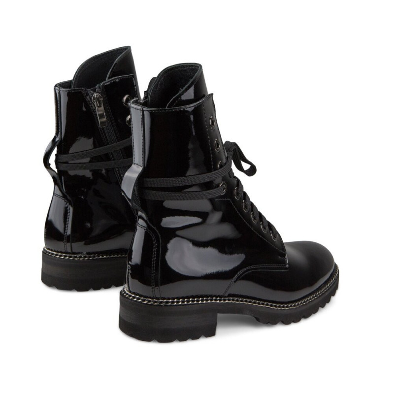 Nicolo Ferretti moteriški aulinukai