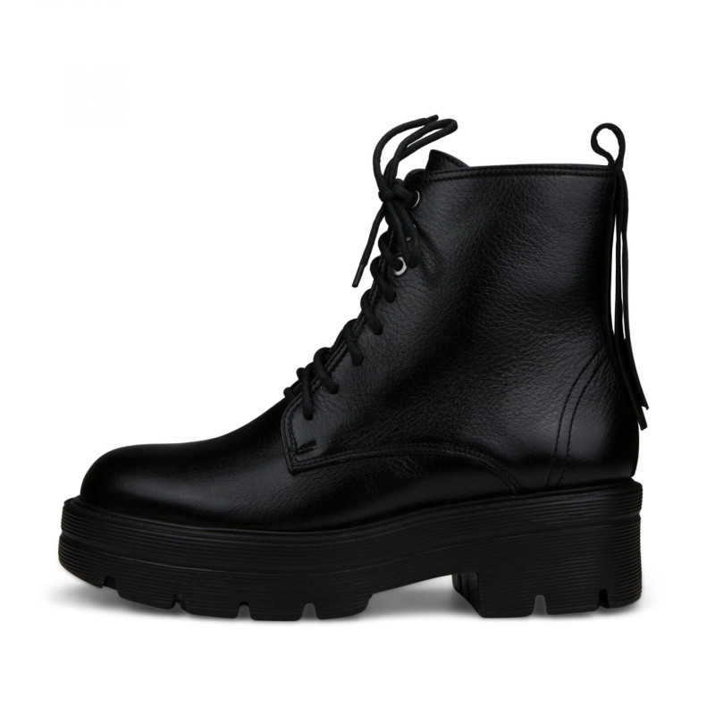 Nicolo Ferretti moteriški aulinukai