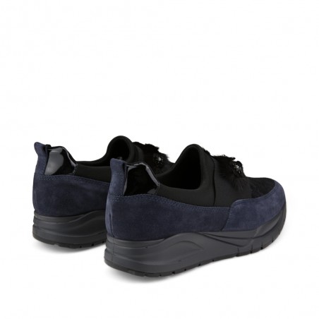 Imac moteriški bateliai