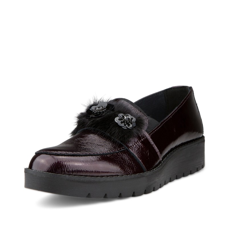 Imac moteriški bateliai