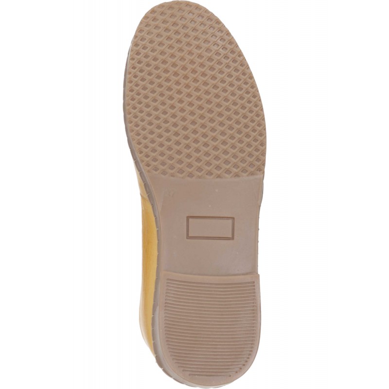 Polking moteriški bateliai