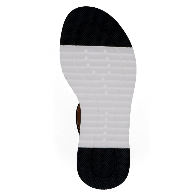 Caprice moteriškos basutės