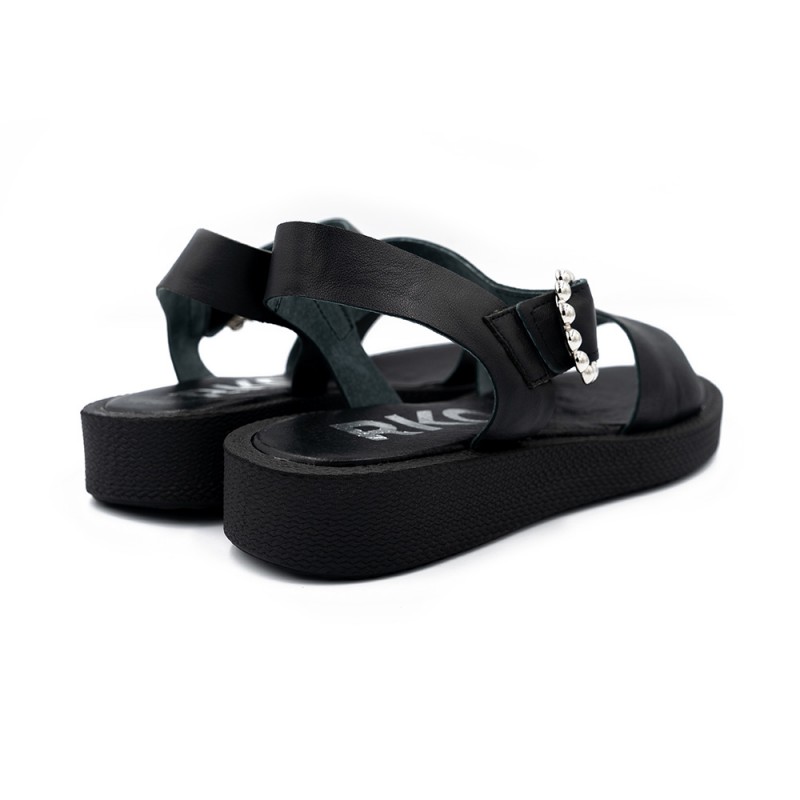 Rylko moteriškos basutės