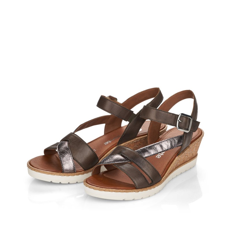 Remonte moteriškos basutės