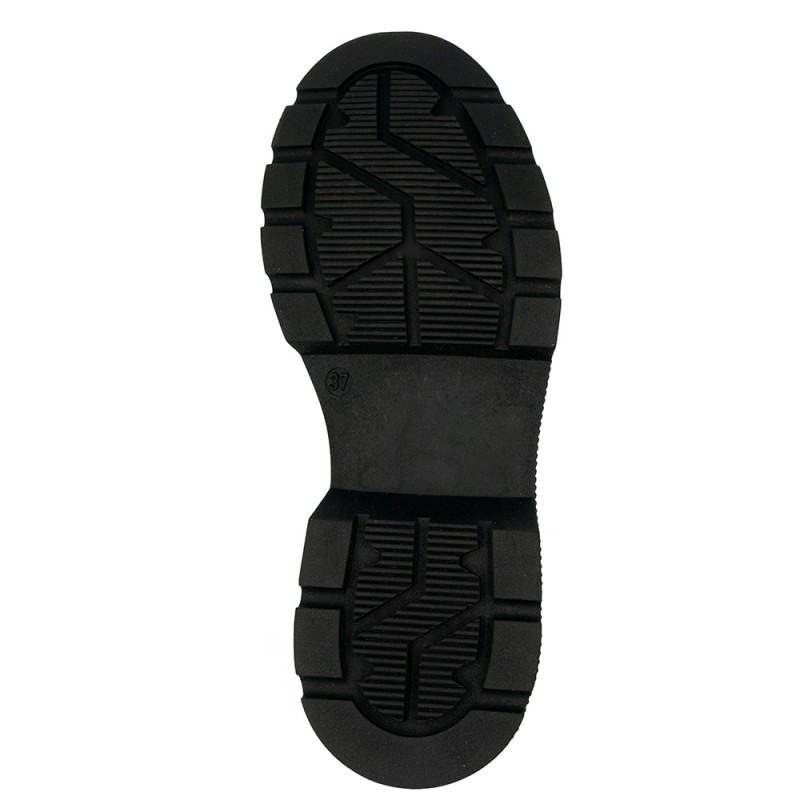 Nicolo Ferretti moteriški bateliai