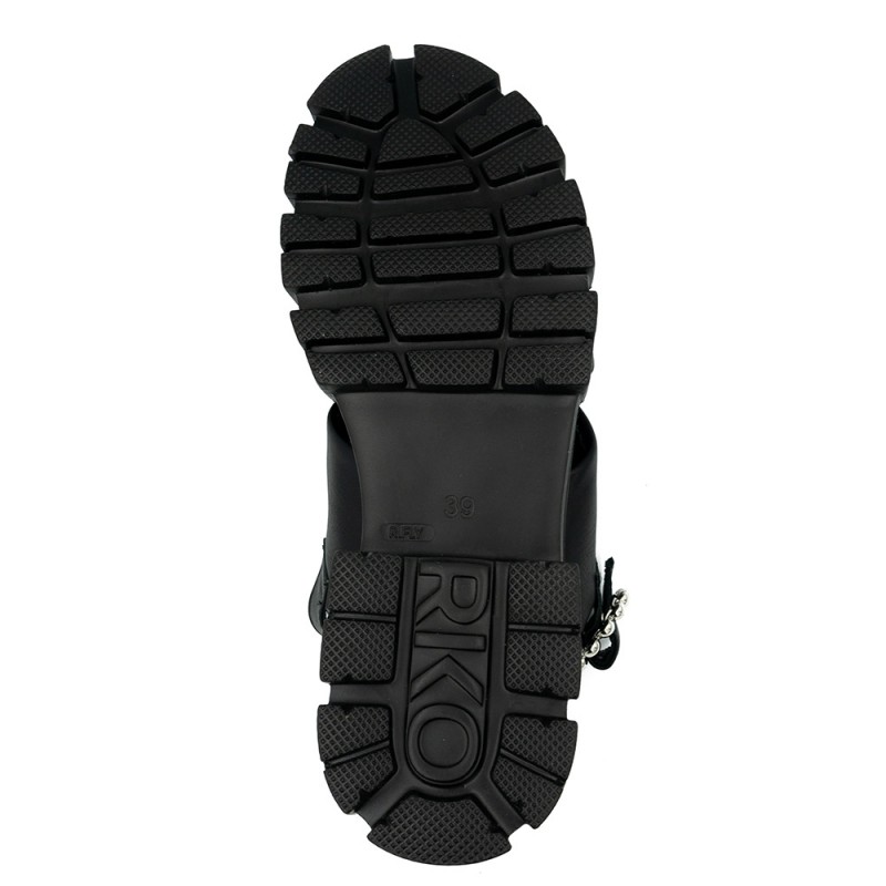 Rylko moteriškos basutės