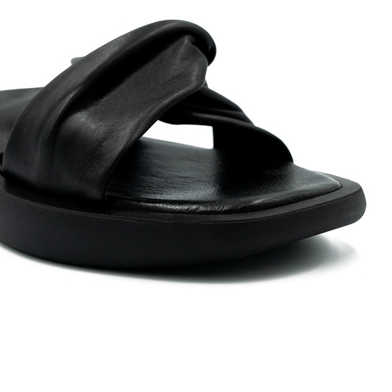 Nicolo Ferretti moteriškos įspirtukės