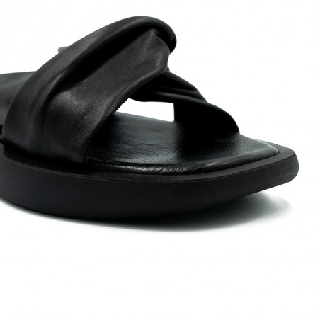 Nicolo Ferretti moteriškos įspirtukės