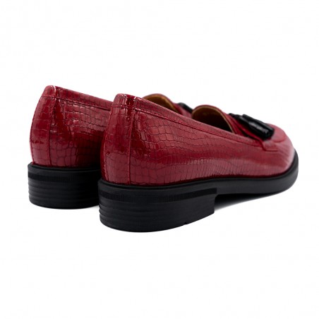 Nicolo Ferretti moteriški bateliai