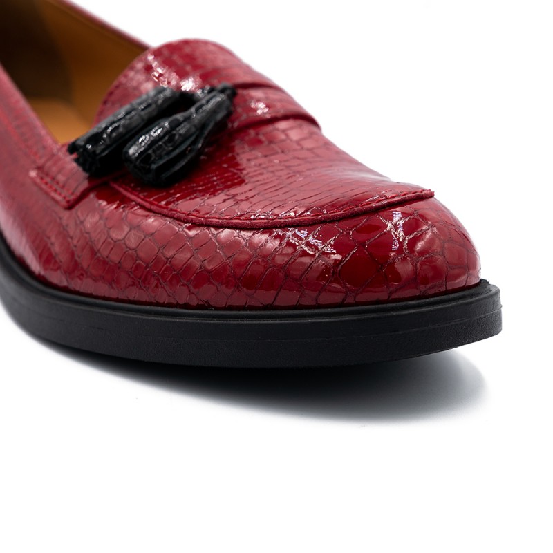 Nicolo Ferretti moteriški bateliai