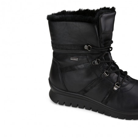 Imac moteriški aulinukai