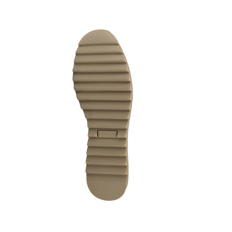 Imac moteriški aulinukai