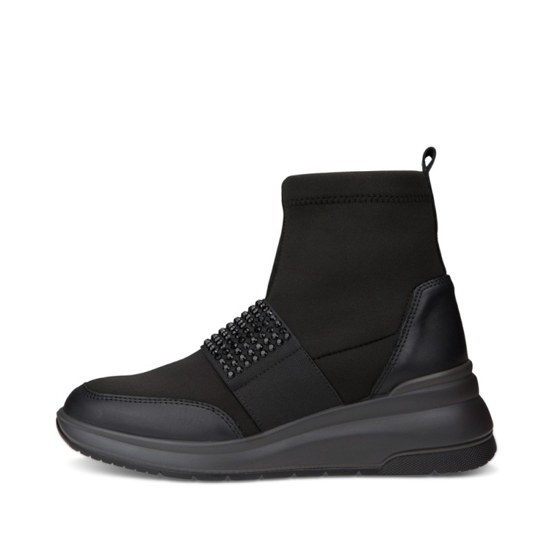 Imac moteriški aulinukai