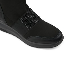 Imac moteriški aulinukai