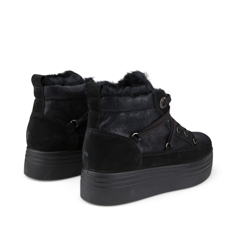 Imac moteriški aulinukai