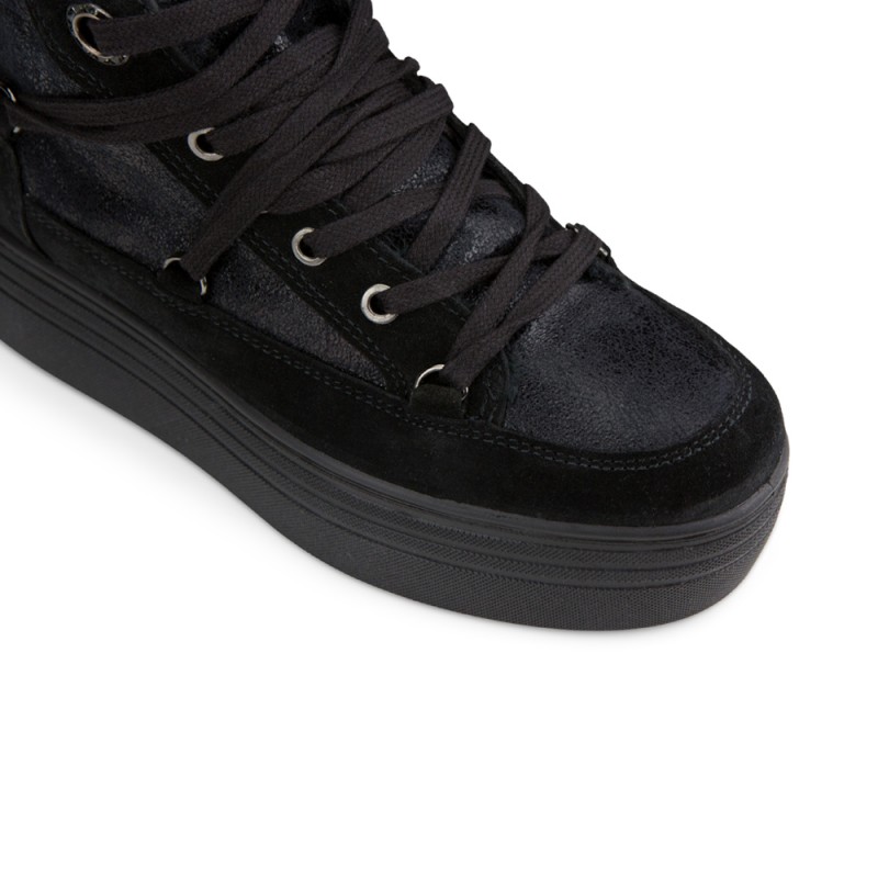 Imac moteriški aulinukai