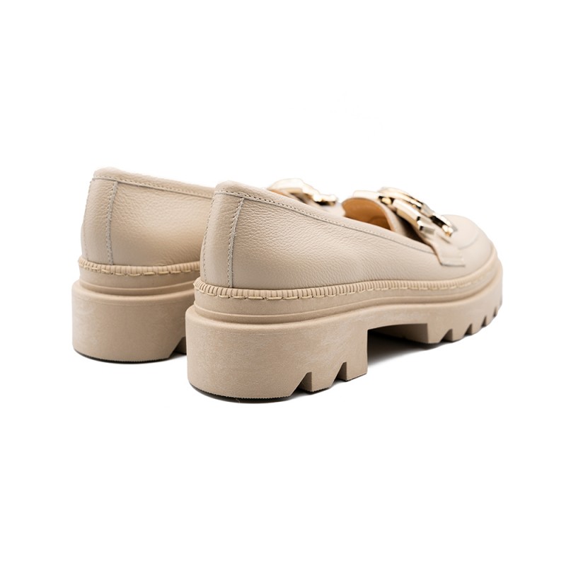 Nicolo Ferretti moteriški bateliai