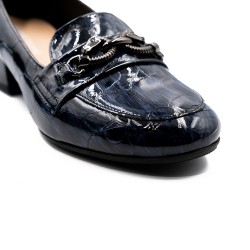 Nicolo Ferretti moteriški bateliai