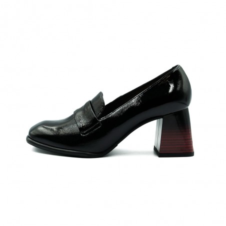 Augstpapēžu kurpes sievietēm Nicolo Ferretti,
