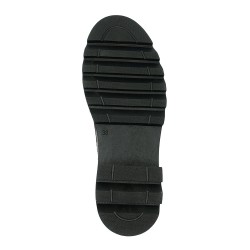 Nicolo Ferretti moteriški bateliai