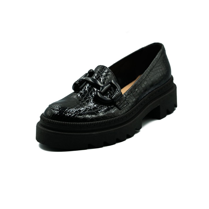 Nicolo Ferretti moteriški bateliai