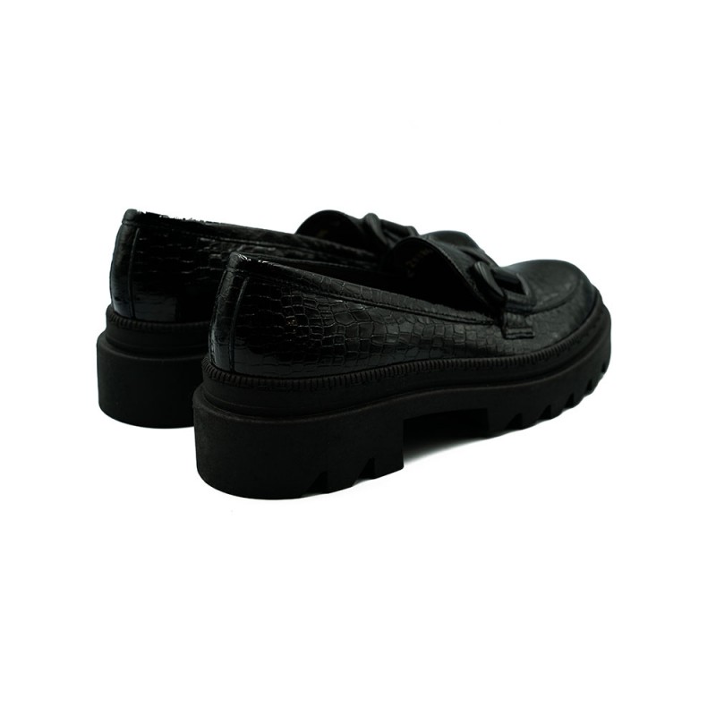 Nicolo Ferretti moteriški bateliai