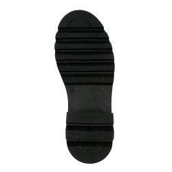 Nicolo Ferretti moteriški bateliai