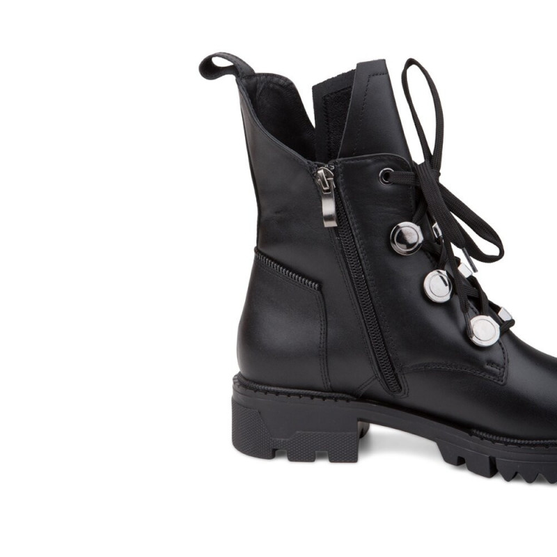 Nicolo Ferretti moteriški aulinukai