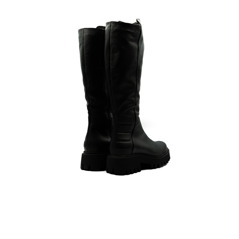 Nicolo Ferretti moteriški ilgaauliai