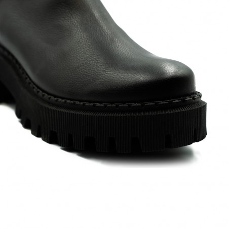 Nicolo Ferretti moteriški ilgaauliai