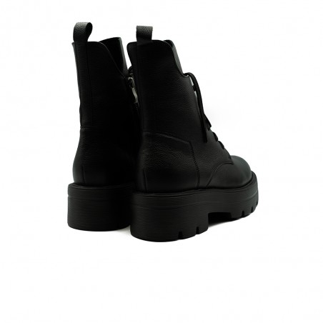 Nicolo Ferretti moteriški aulinukai