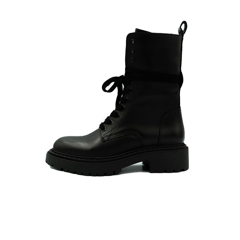 Nicolo Ferretti moteriški aulinukai