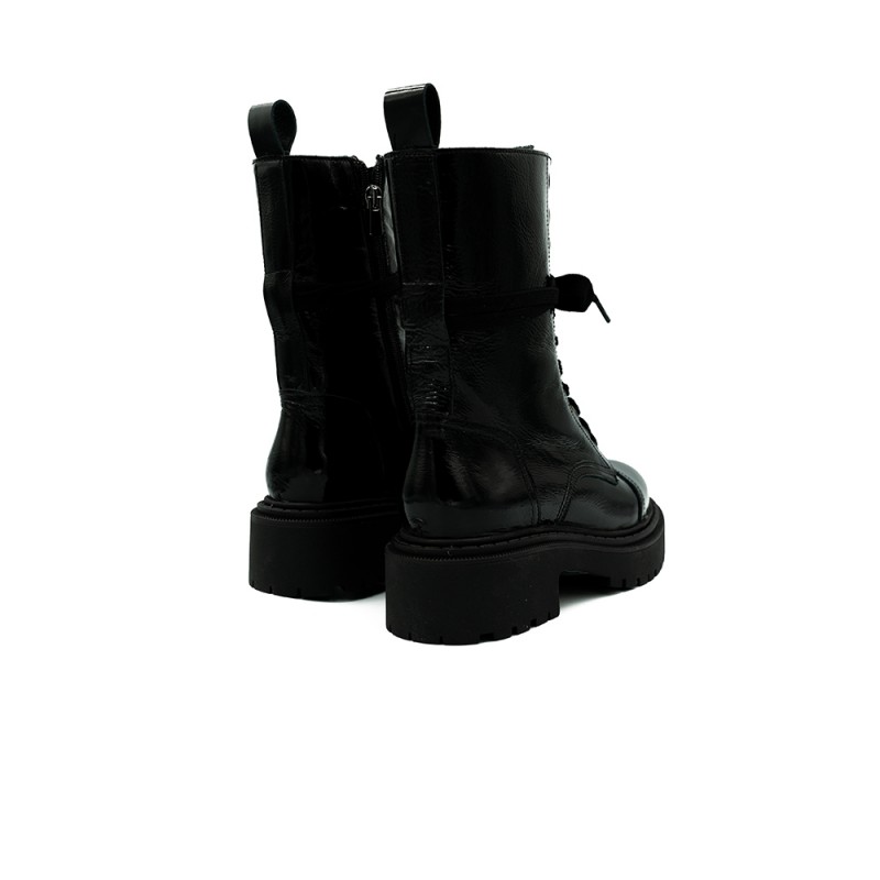 Nicolo Ferretti moteriški aulinukai