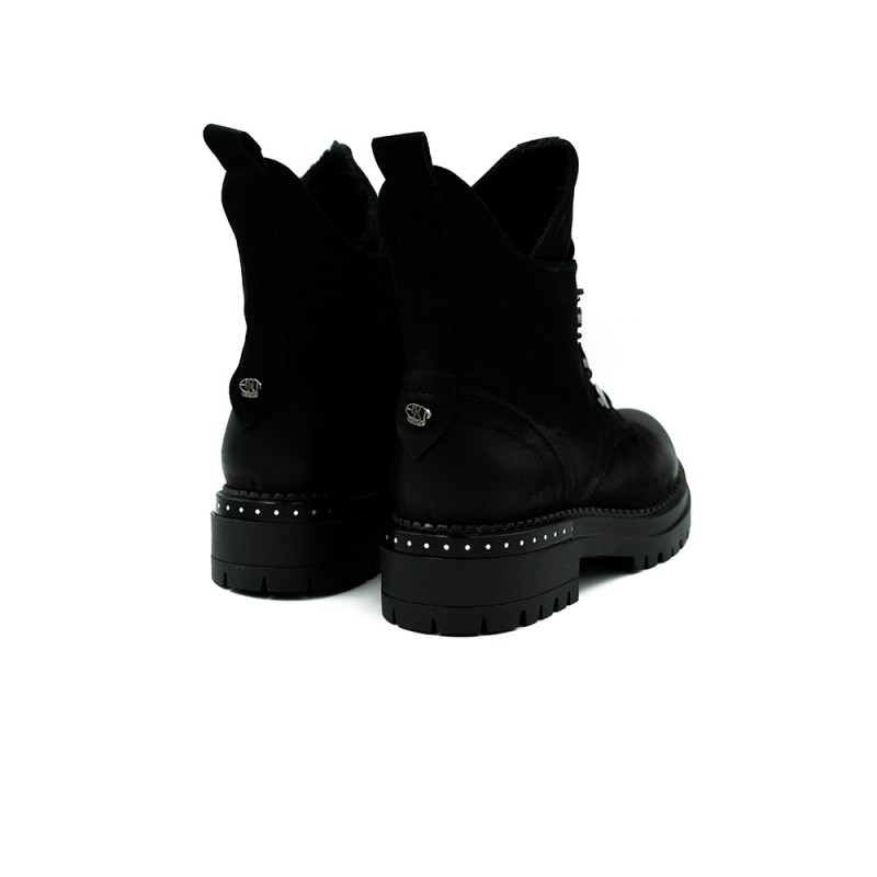 Nicolo Ferretti moteriški aulinukai