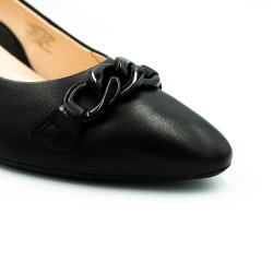 Ara moteriški bateliai