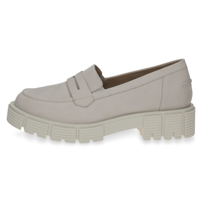 Caprice moteriški bateliai