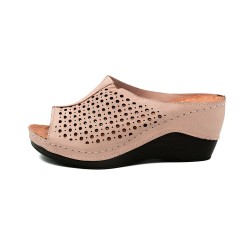 Loretta Vitale moteriškos įspirtukės