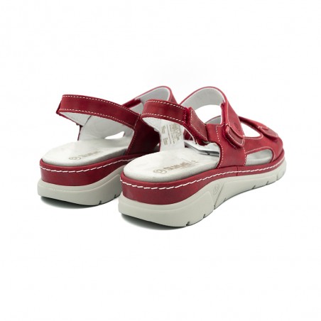 Polking moteriškos basutės