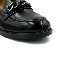 Nicolo Ferretti moteriški bateliai