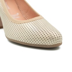 Nicolo Ferretti moteriški bateliai