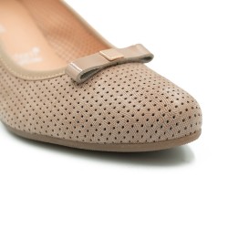 Nicolo Ferretti moteriški bateliai