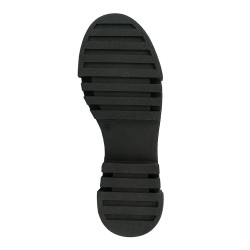 Nicolo Ferretti moteriški bateliai