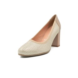 Nicolo Ferretti moteriški bateliai