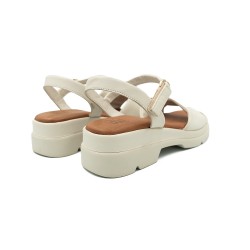 Bline moteriškos basutės